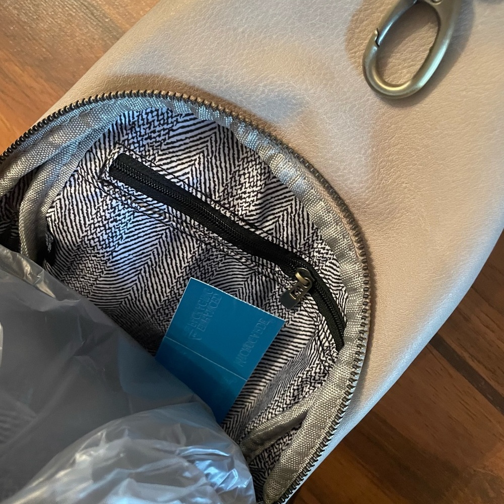 Single Strap Backpack - Picture 6 of 8